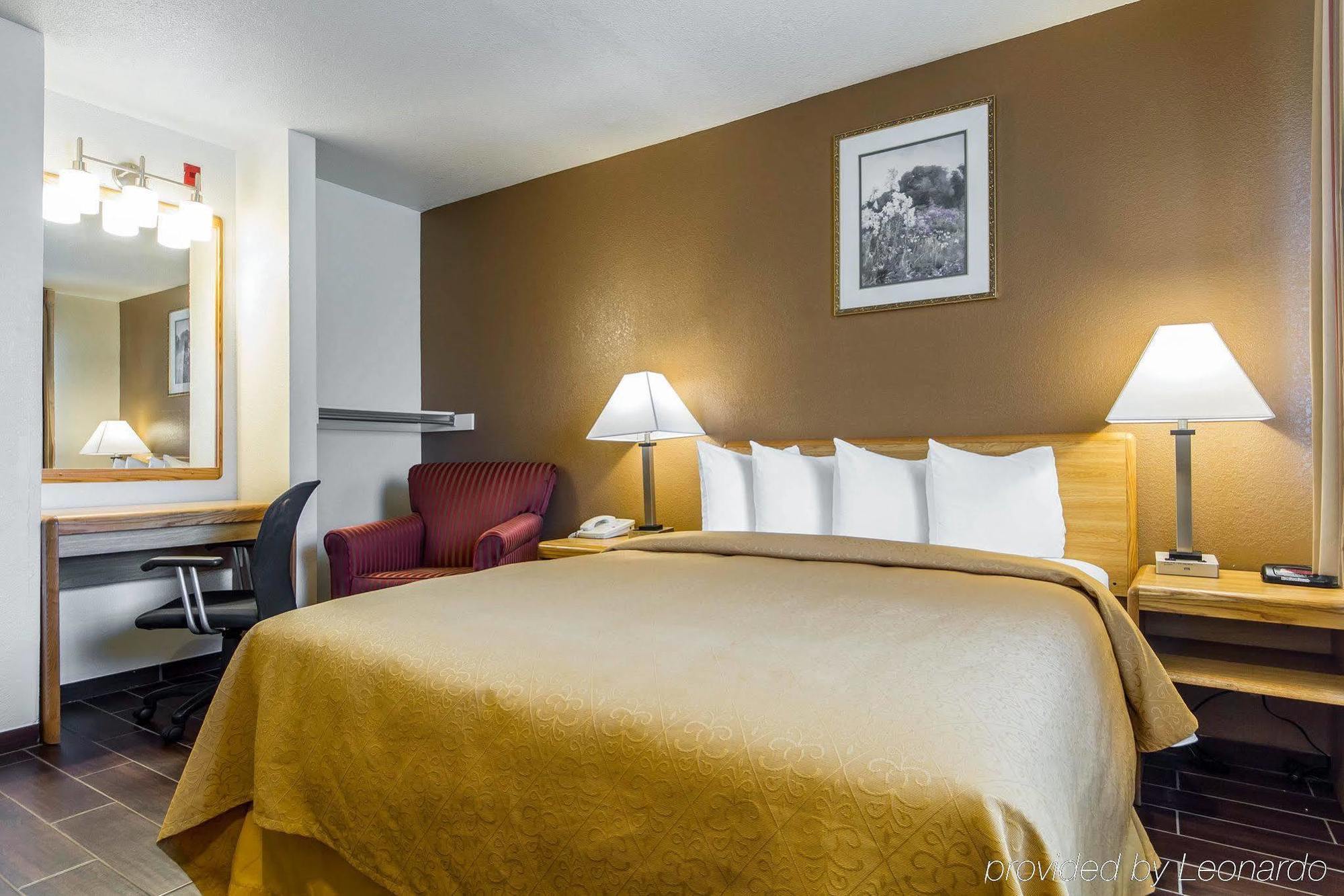 Quality Inn Oakland Airport Exterior foto