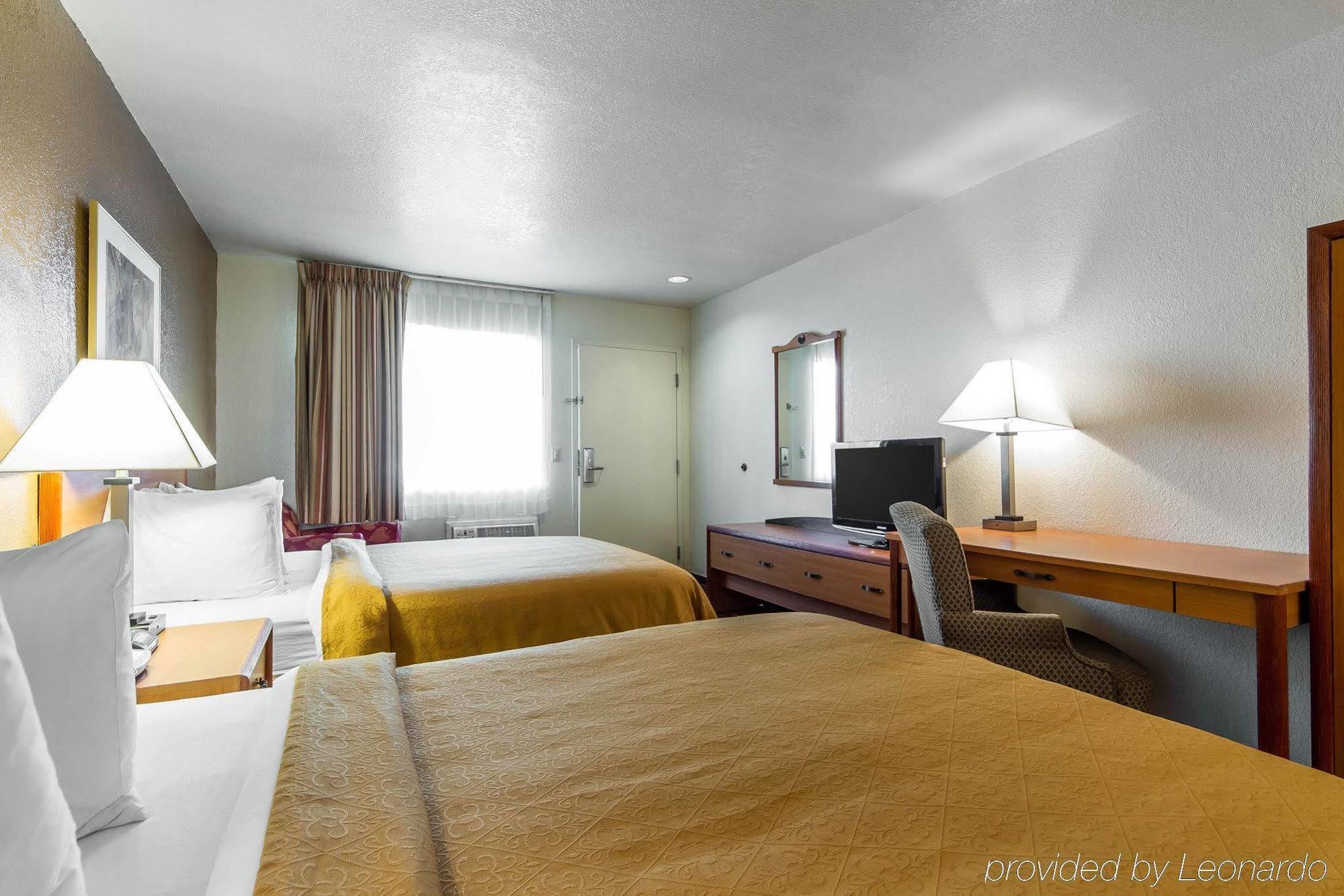Quality Inn Oakland Airport Exterior foto