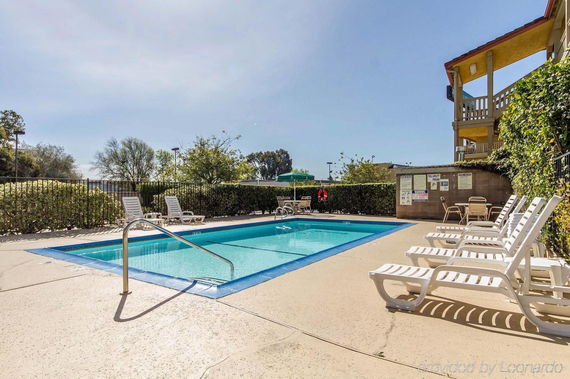Quality Inn Oakland Airport Exterior foto
