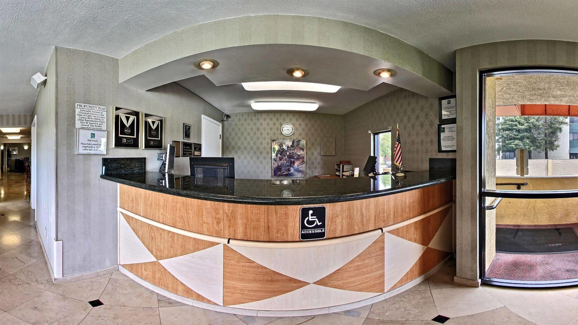 Quality Inn Oakland Airport Exterior foto