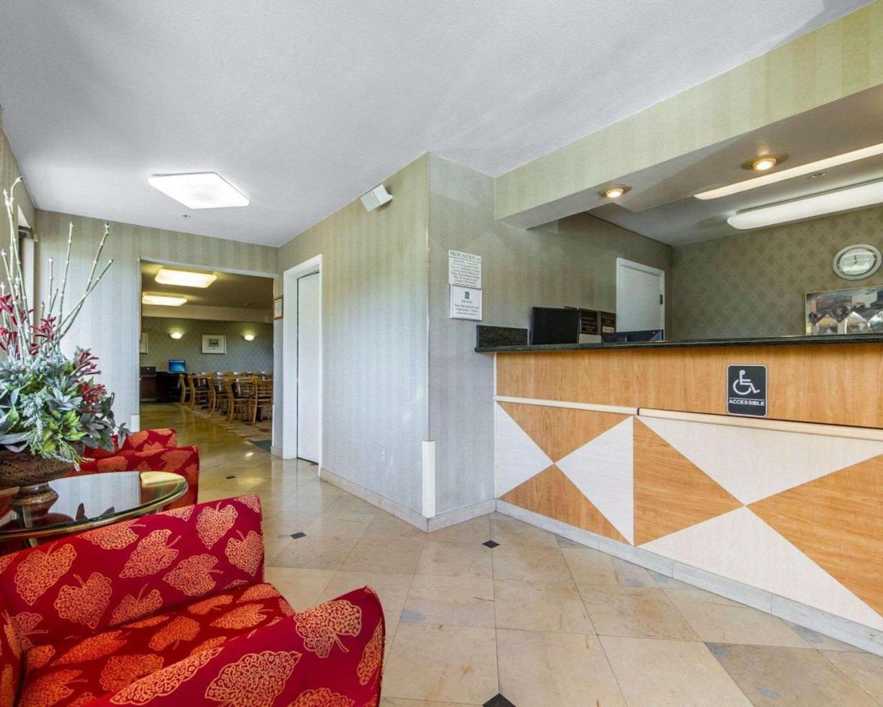 Quality Inn Oakland Airport Exterior foto